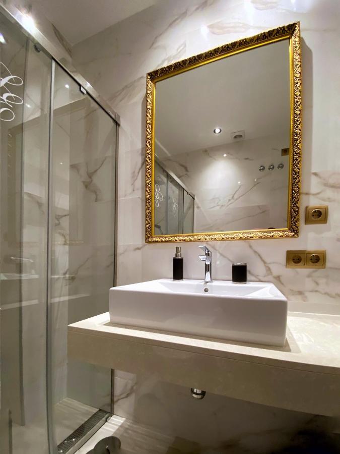 Suites San Esteban 16 Ducal เซบีญา ภายนอก รูปภาพ